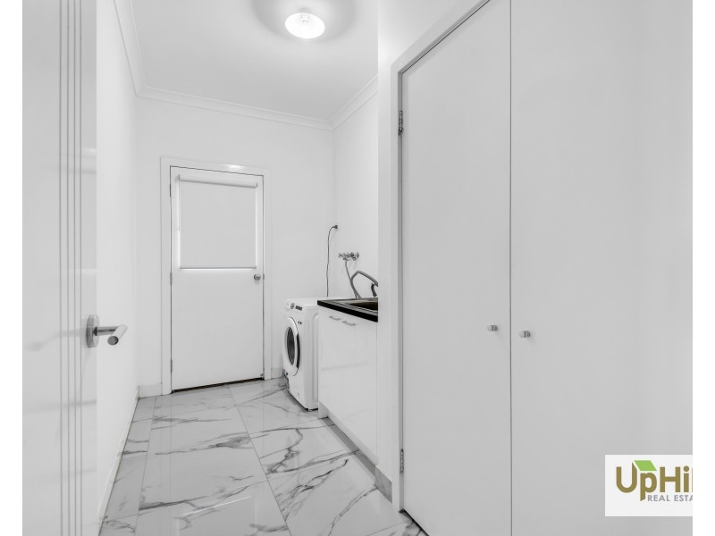 53 Bazadaise Drive, Clyde North VIC 3978