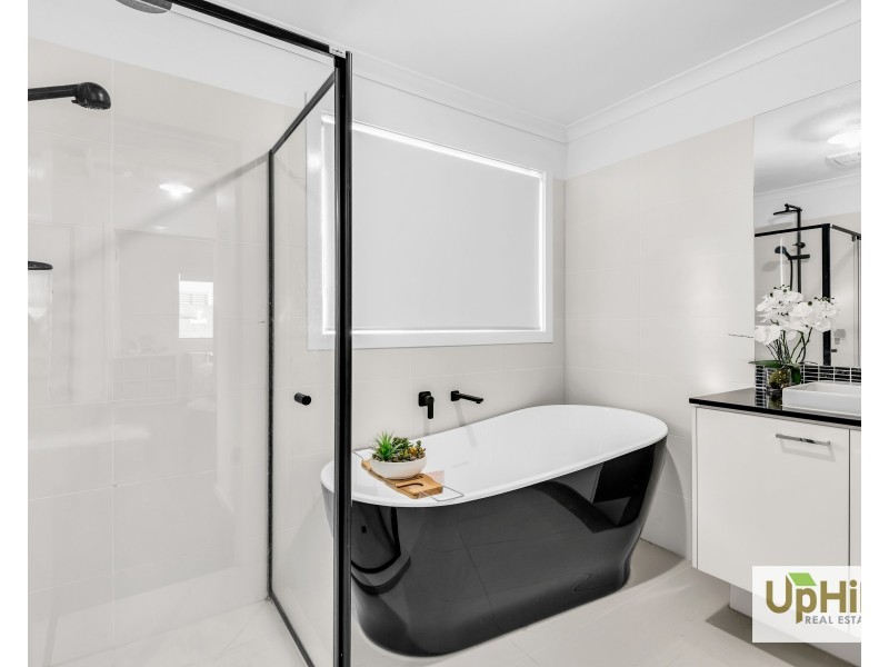 53 Bazadaise Drive, Clyde North VIC 3978