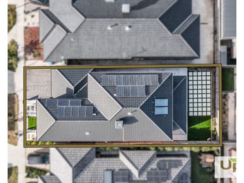 53 Bazadaise Drive, Clyde North VIC 3978