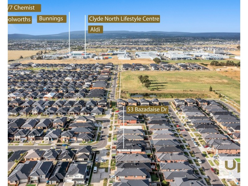 53 Bazadaise Drive, Clyde North VIC 3978