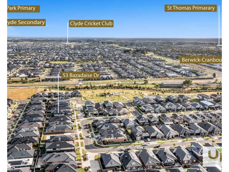 53 Bazadaise Drive, Clyde North VIC 3978