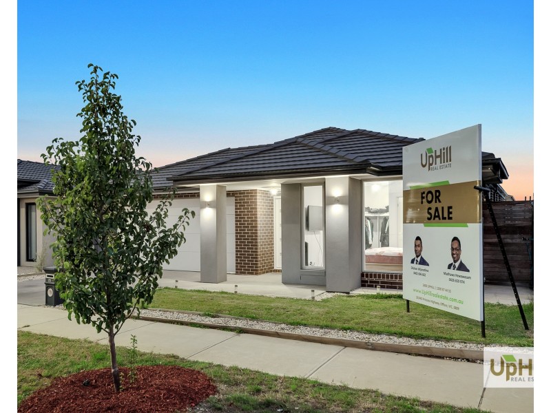 25 Scenery Drive, Clyde North VIC 3978