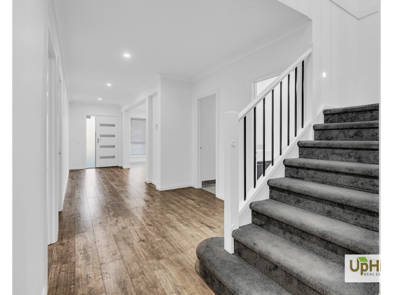 18 Coolana Drive, Clyde North VIC 3978