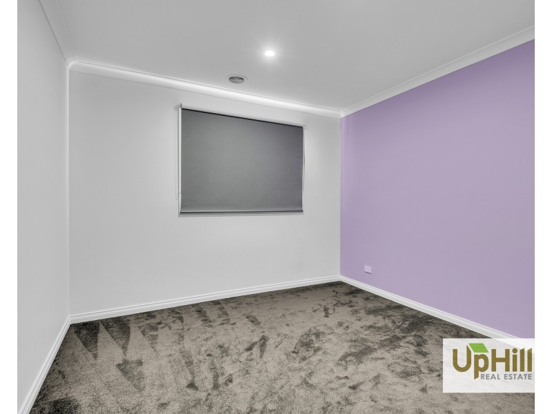 18 Coolana Drive, Clyde North VIC 3978