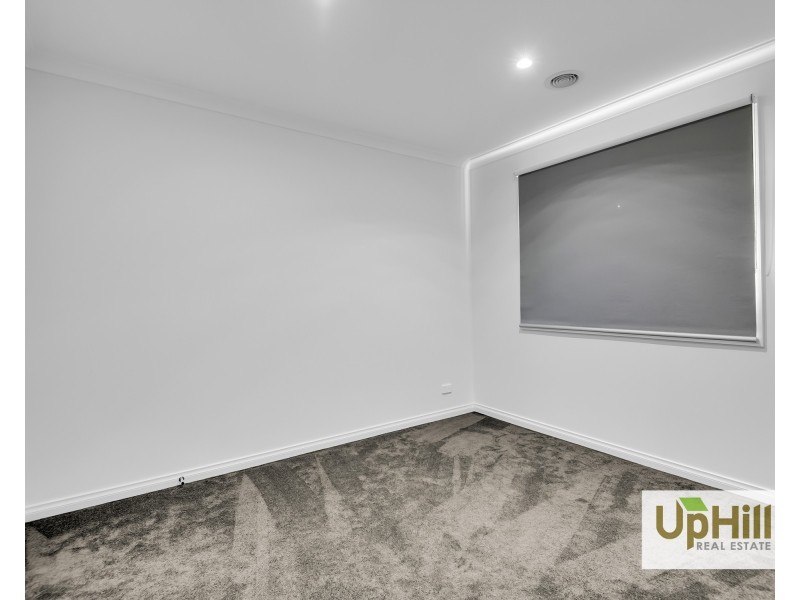 18 Coolana Drive, Clyde North VIC 3978