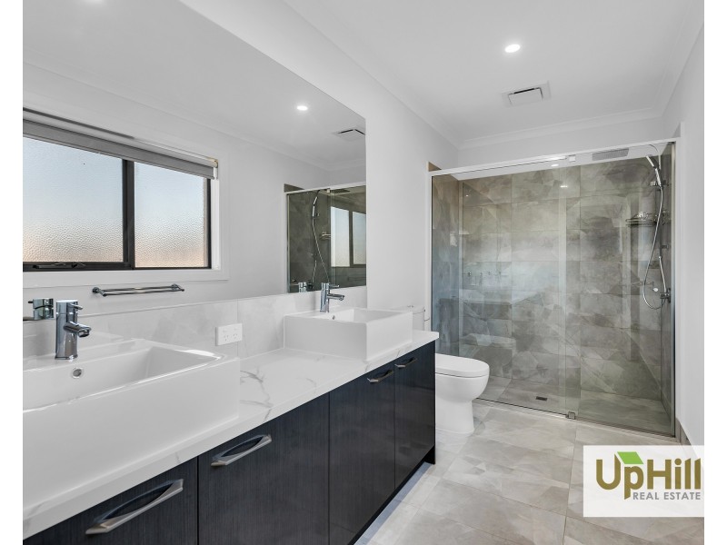 18 Coolana Drive, Clyde North VIC 3978