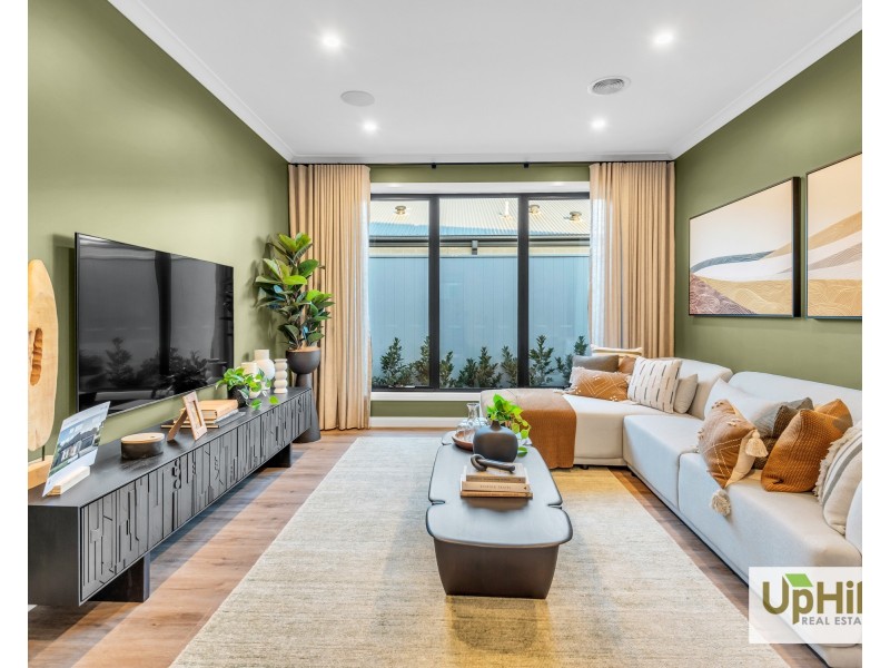 14 Clements street, Officer South VIC 3809