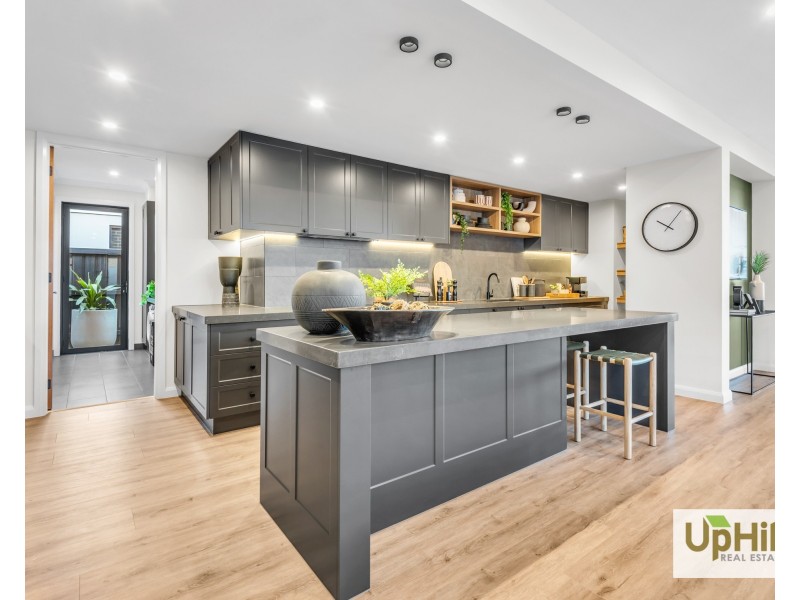 14 Clements street, Officer South VIC 3809