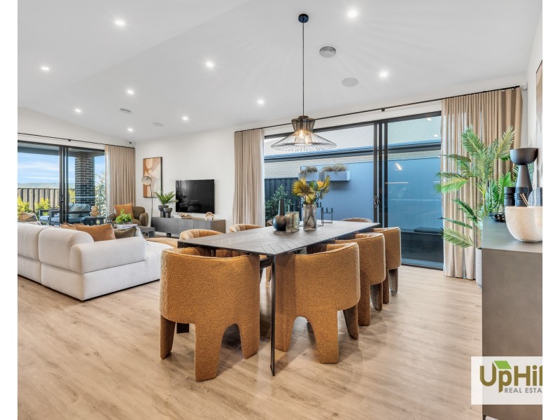 14 Clements street, Officer South VIC 3809