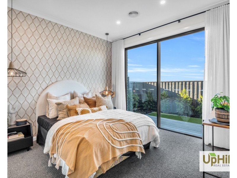 14 Clements street, Officer South VIC 3809