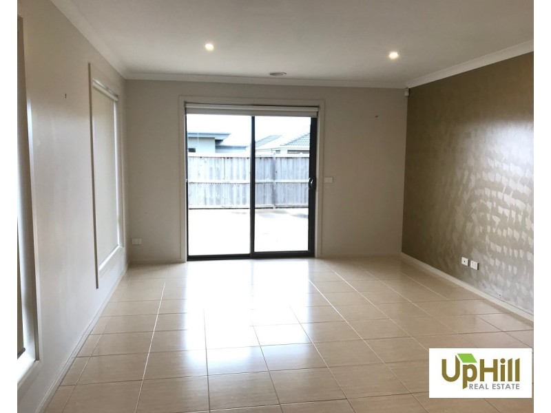 88 Bimberry Circuit, Clyde VIC 3978