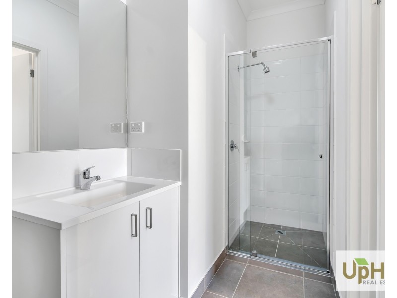 257 Princes Highway, Officer VIC 3809