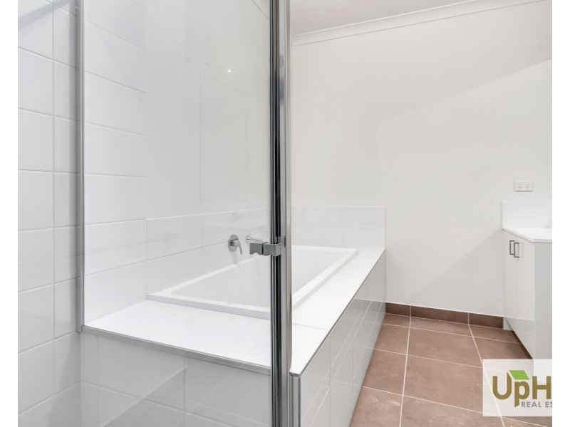 257 Princes Highway, Officer VIC 3809