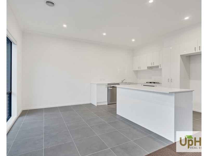 257 Princes Highway, Officer VIC 3809