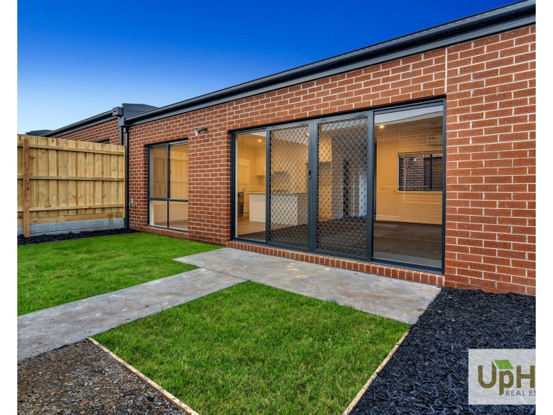 257 Princes Highway, Officer VIC 3809