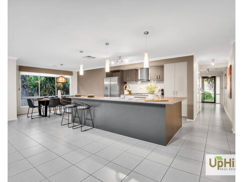 30 Bernly Boulevard, Berwick VIC 3806