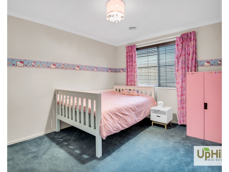 30 Bernly Boulevard, Berwick VIC 3806