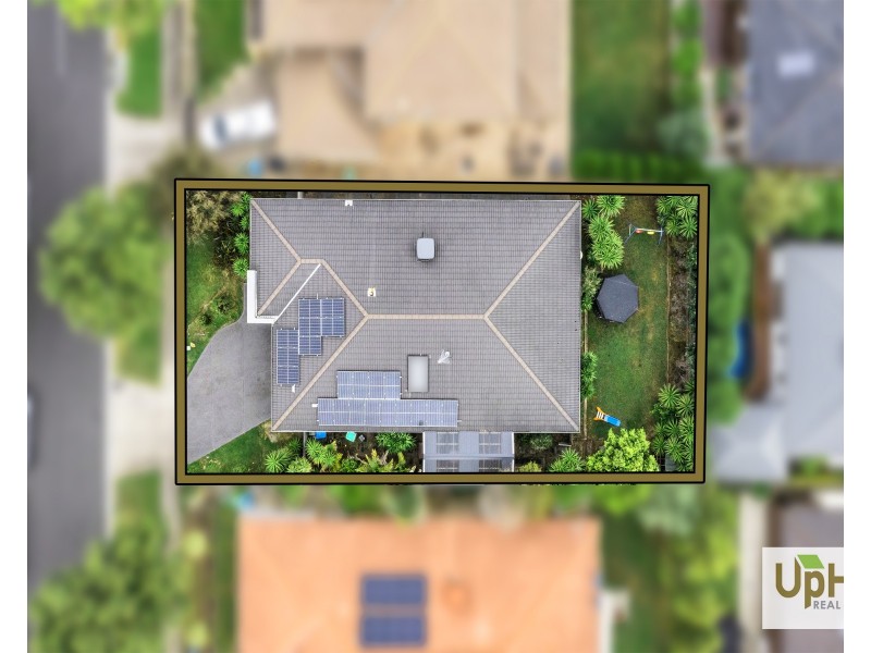 30 Bernly Boulevard, Berwick VIC 3806