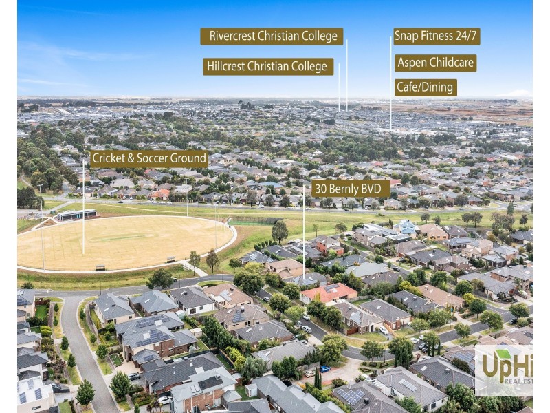 30 Bernly Boulevard, Berwick VIC 3806