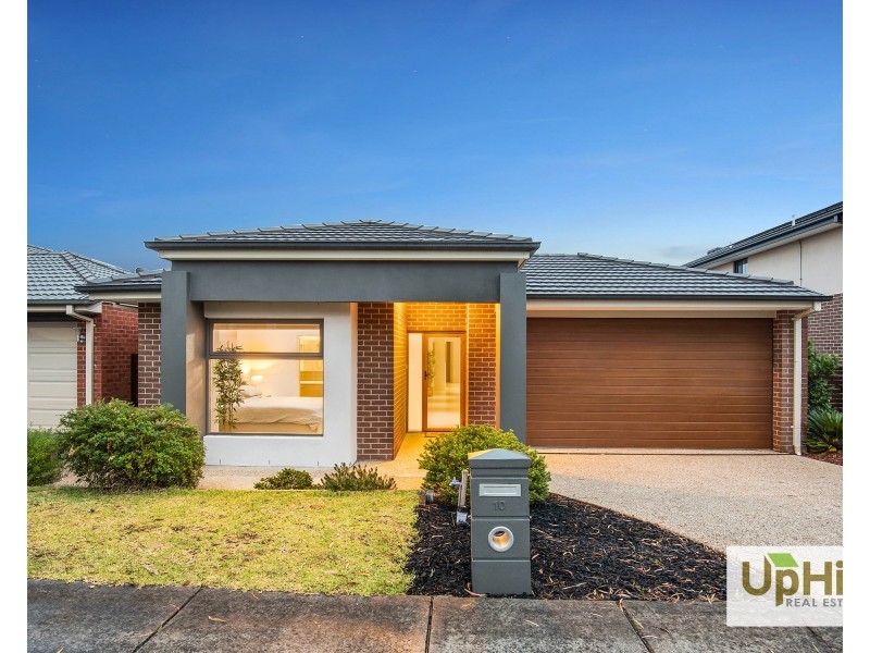 10 Coolana Drive, Clyde North VIC 3978