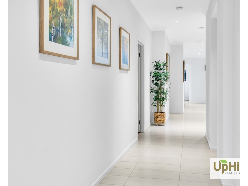 10 Coolana Drive, Clyde North VIC 3978