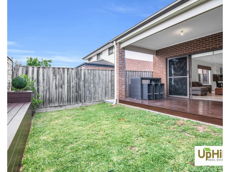 10 Coolana Drive, Clyde North VIC 3978
