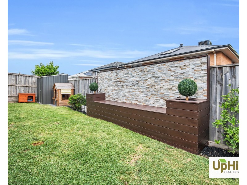 10 Coolana Drive, Clyde North VIC 3978