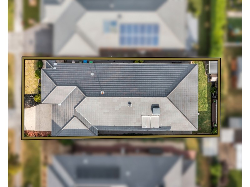 10 Coolana Drive, Clyde North VIC 3978