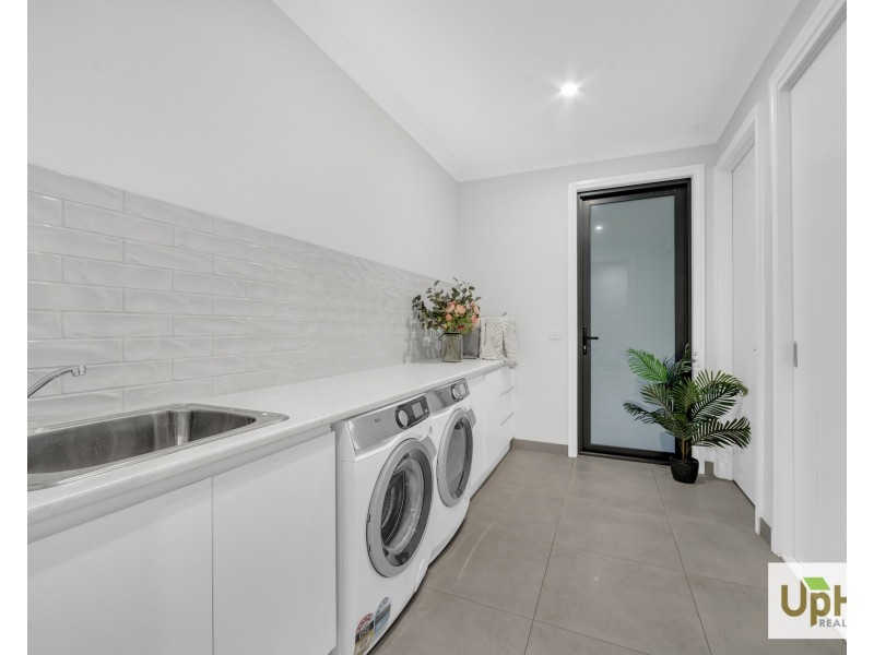 31 Avondale Street, Officer VIC 3809