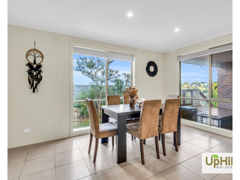 51 Meaby Drive, Pakenham VIC 3810