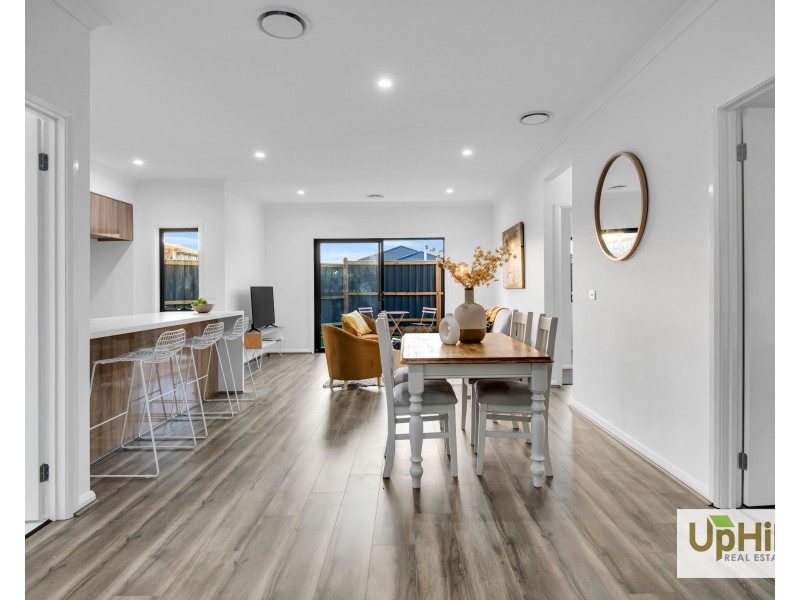 1 Viola Circuit, Clyde VIC 3978