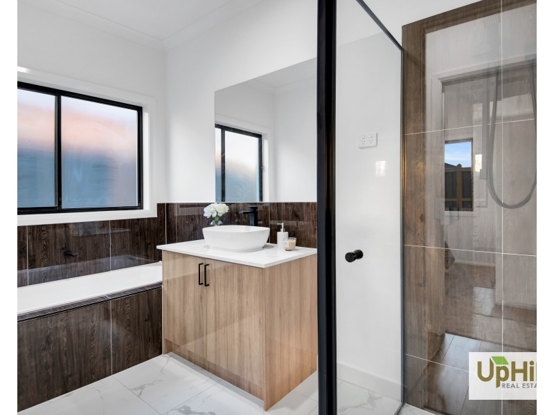 1 Viola Circuit, Clyde VIC 3978