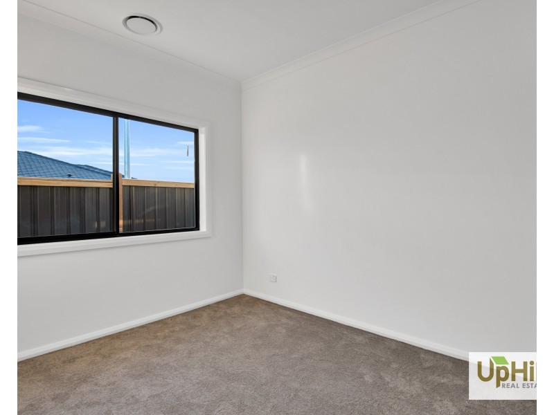 1 Viola Circuit, Clyde VIC 3978