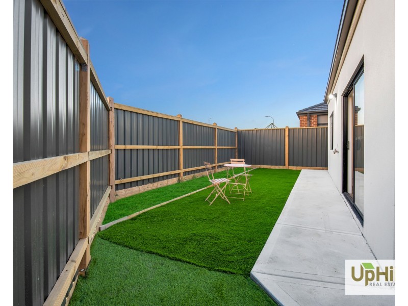 1 Viola Circuit, Clyde VIC 3978