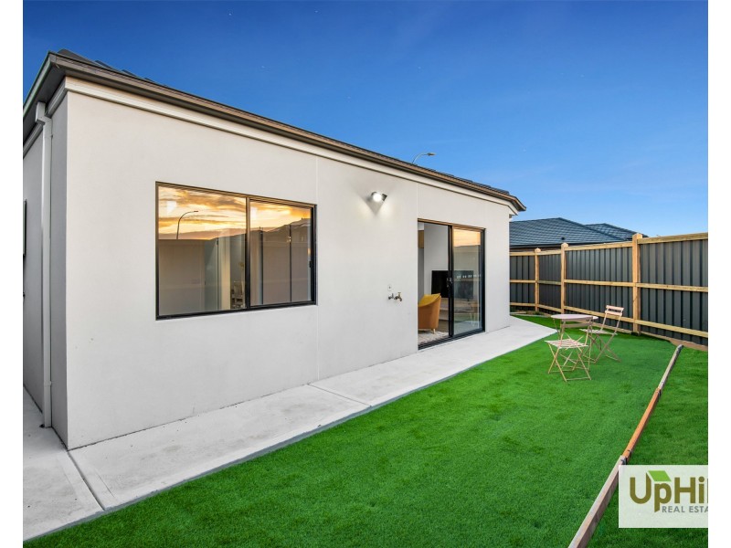 1 Viola Circuit, Clyde VIC 3978