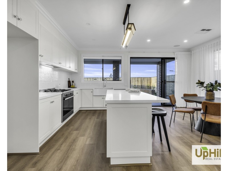 30 Clements street, Officer South VIC 3809