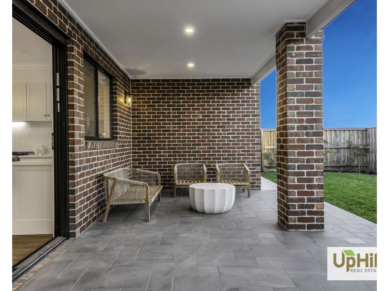 30 Clements street, Officer South VIC 3809