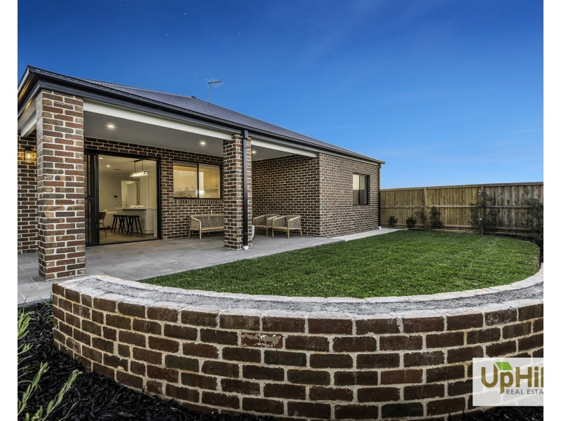 30 Clements street, Officer South VIC 3809