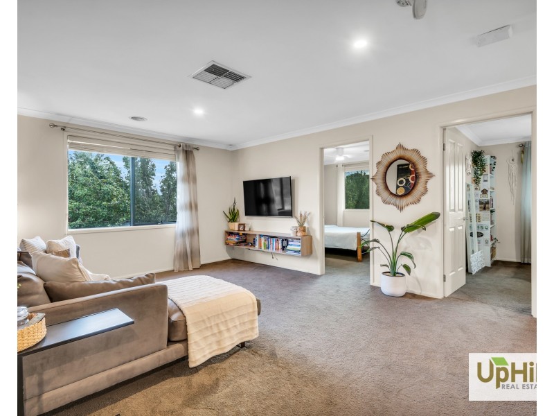 1 Tennyson Close, Berwick VIC 3806