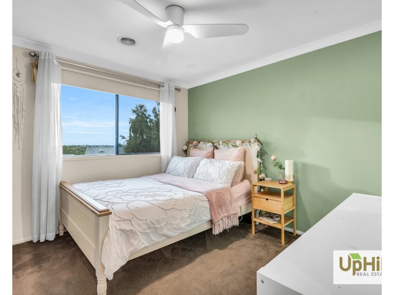 1 Tennyson Close, Berwick VIC 3806