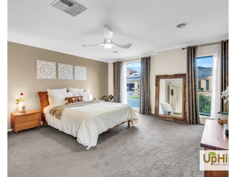 1 Tennyson Close, Berwick VIC 3806