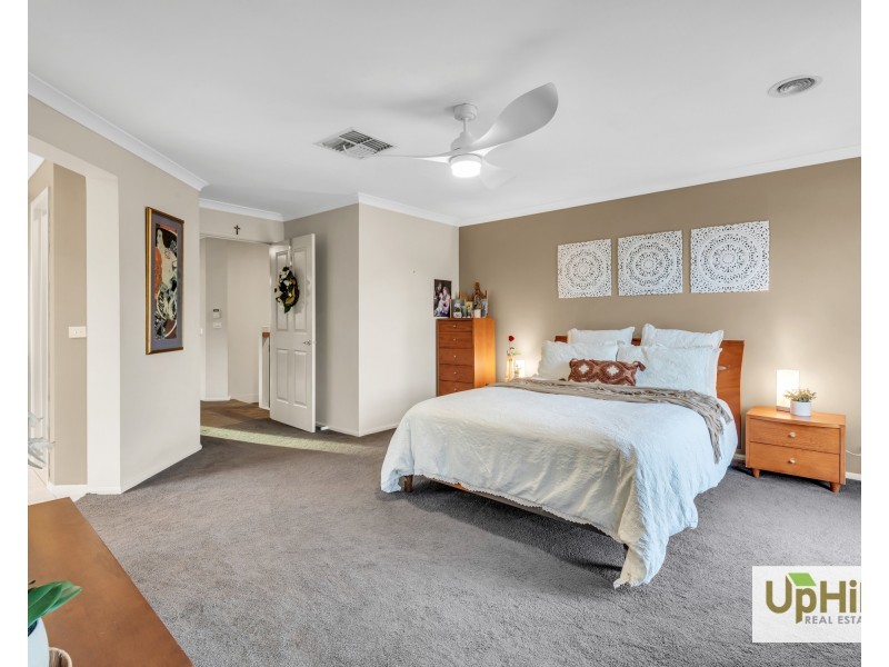 1 Tennyson Close, Berwick VIC 3806