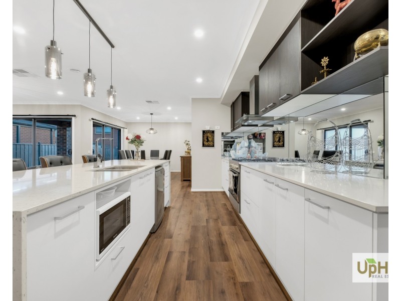 7 Bellotto Street, Cranbourne North VIC 3977