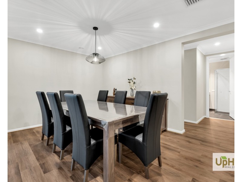 7 Bellotto Street, Cranbourne North VIC 3977