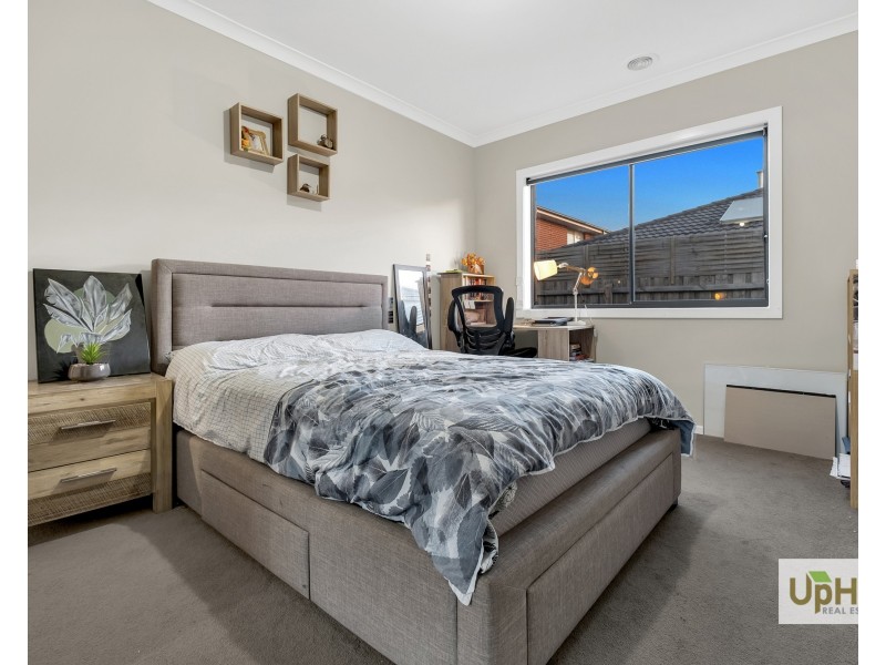 7 Bellotto Street, Cranbourne North VIC 3977