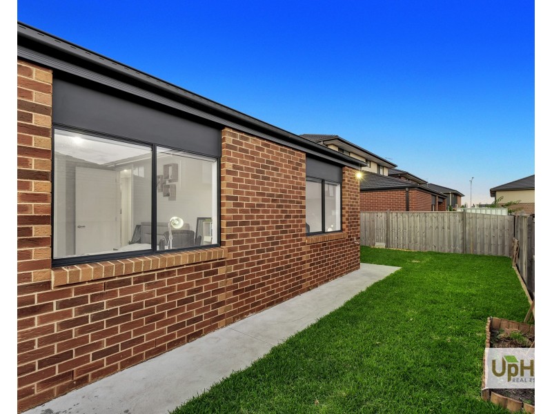 7 Bellotto Street, Cranbourne North VIC 3977