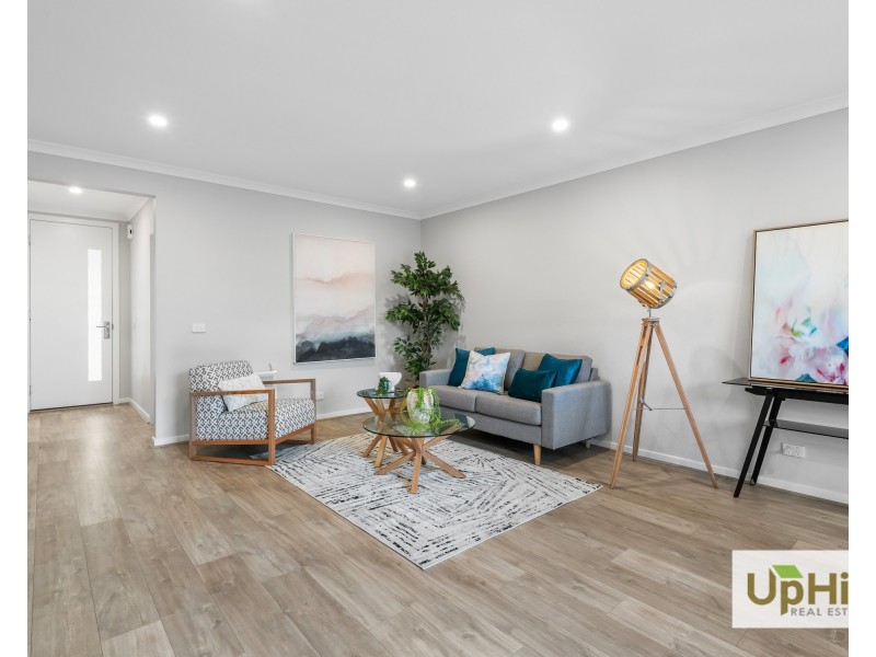 6 Hacienda Lane, Clyde North VIC 3978