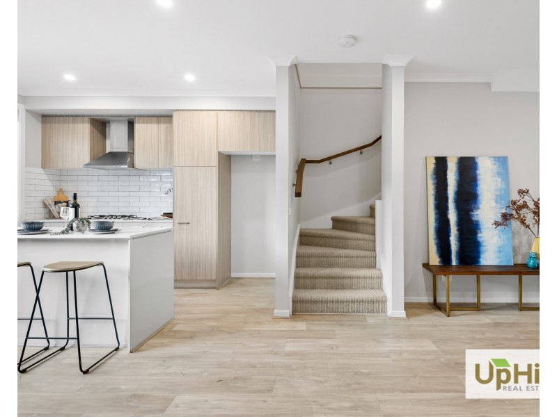 10 Watercolour Boulevard, Clyde North VIC 3978