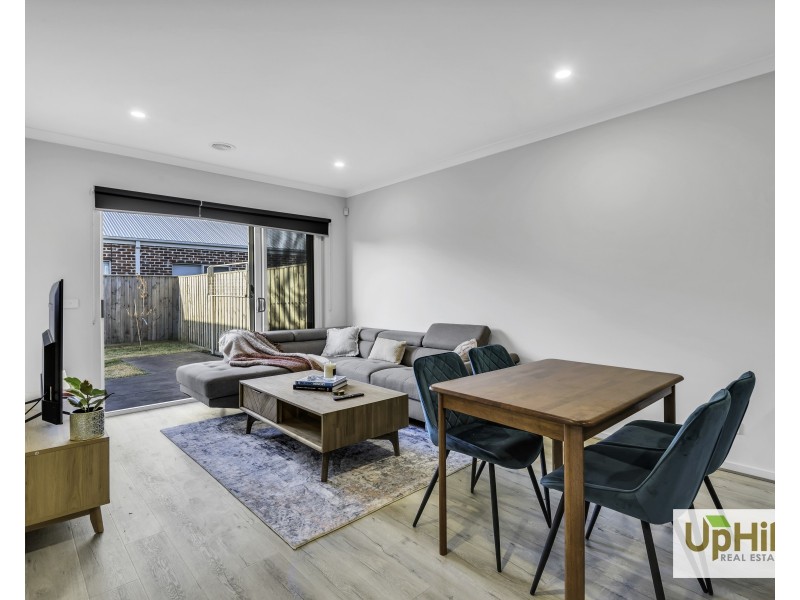 44 Kaduna Drive, Officer South VIC 3809