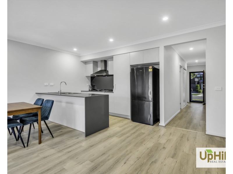 44 Kaduna Drive, Officer South VIC 3809